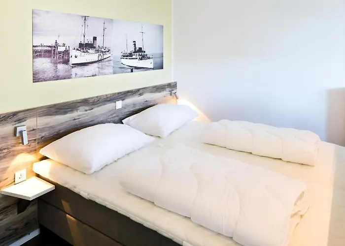 Duhner Strandhus Отель